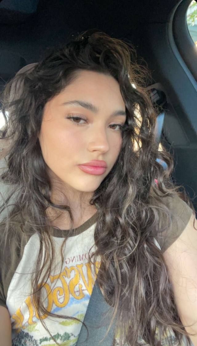 I’m kate,Are you ready to fuck around the house with me tonight? - Image 3